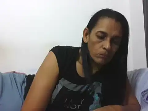 Snapshot of latinbrunettet chatting on December 11, 2024, 7:57 pm latinbrunettet online show from December 11, 2024, 7:57 pm