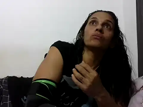 Snapshot of latinbrunettet chatting on February 28, 2025, 1:25 pm latinbrunettet online show from February 28, 2025, 1:25 pm