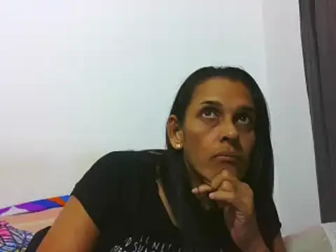 Snapshot of latinbrunettet chatting on February 19, 2025, 8:20 pm latinbrunettet online show from February 19, 2025, 8:20 pm