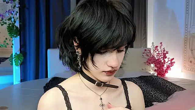 Snapshot of dark_vamp_ chatting on March 1, 2025, 6:32 pm dark vamp online show from March 1, 2025, 6:32 pm