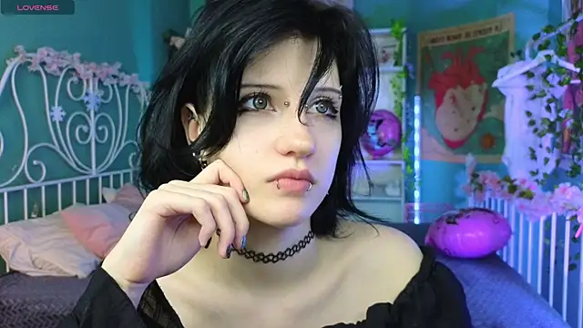 Snapshot of dark_vamp_ chatting on February 21, 2025, 2:50 am dark vamp online show from February 21, 2025, 2:50 am