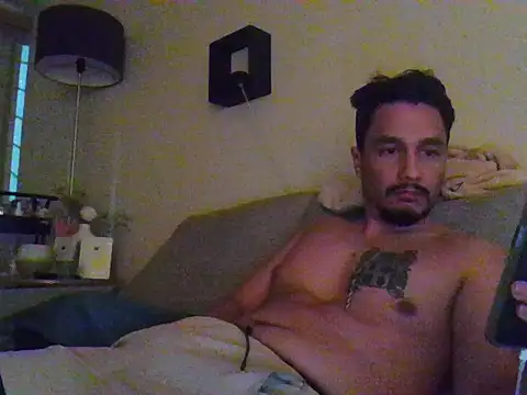 Snapshot of Ginessy chatting on December 14, 2025, 6:30 am Ginessy online show from December 14, 2025, 6:30 am