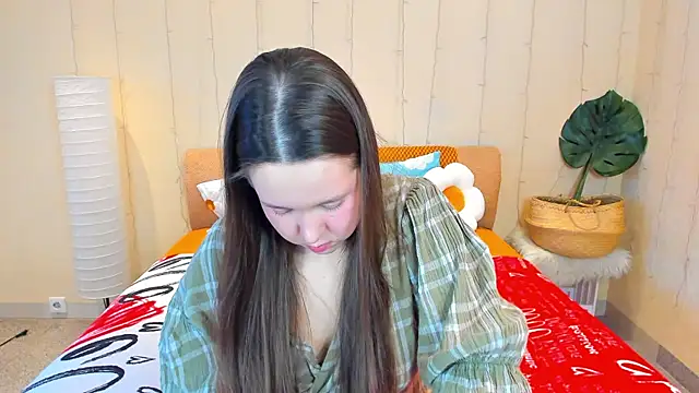 Mira Karter online show from April 9, 2026, 2:57 am