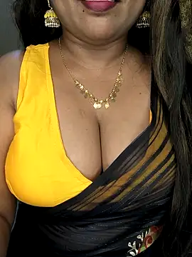 honey-sexy online show from November 17, 2025, 4:44 pm