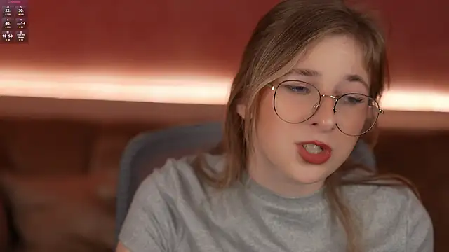 Snapshot of Inessa_Song chatting on February 13, 2025, 1:48 pm Inessa Song online show from February 13, 2025, 1:48 pm