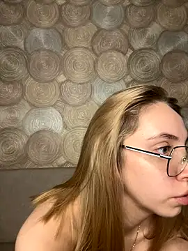 Snapshot of Kitty_Katrine chatting on December 13, 2025, 8:04 pm Kitty Katrine online show from December 13, 2025, 8:04 pm