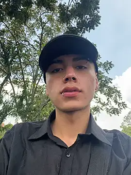 Snapshot of Im_juanda chatting on March 5, 2025, 4:35 pm Im juanda online show from March 5, 2025, 4:35 pm