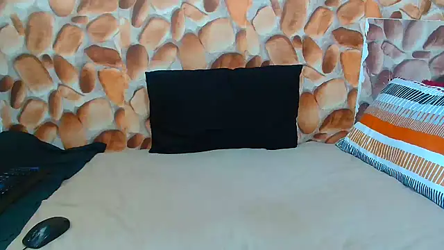 AfricanBigAssxx98 online show from October 21, 2025, 8:36 am