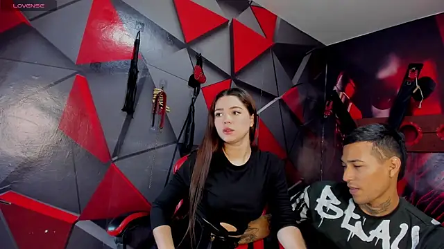 Hana and Zeta online show from October 8, 2025, 12:17 pm