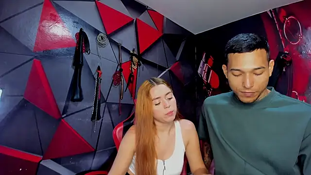 Hana and Zeta online show from December 15, 2025, 12:22 pm