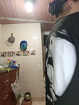 ZuriandAlex online show from February 6, 2026, 11:06 am