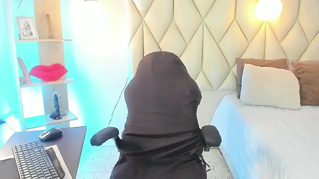 angelswets online show from May 22, 2026, 2:04 pm