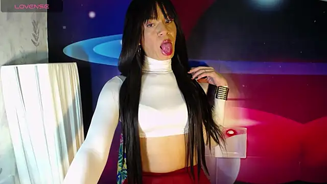 KamilaParrisx online show from November 28, 2025, 3:17 am