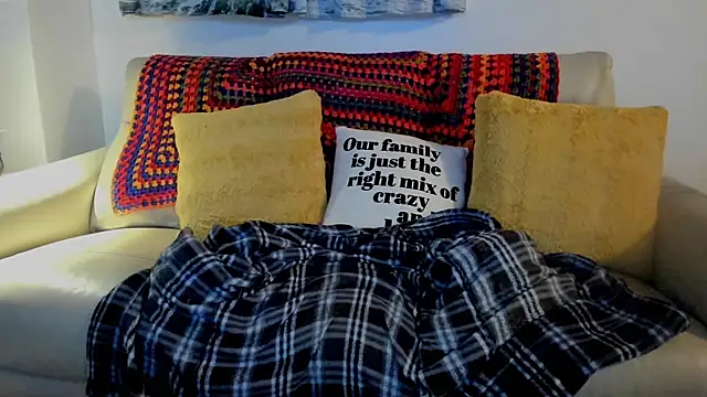 mindphu k online show from February 15, 2026, 4:13 am