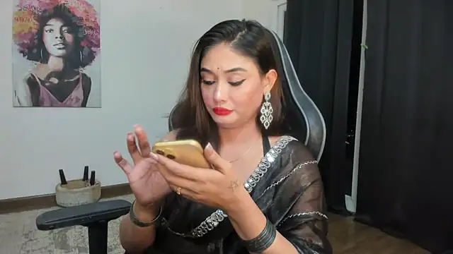 Snapshot of GoddessAnna chatting on December 11, 2024, 5:37 pm GoddessAnna online show from December 11, 2024, 5:37 pm