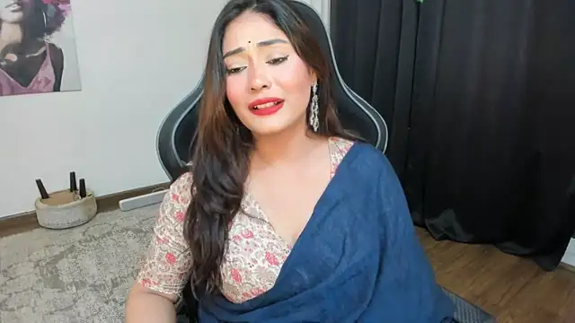 Snapshot of GoddessAnna chatting on December 10, 2024, 5:44 pm GoddessAnna online show from December 10, 2024, 5:44 pm