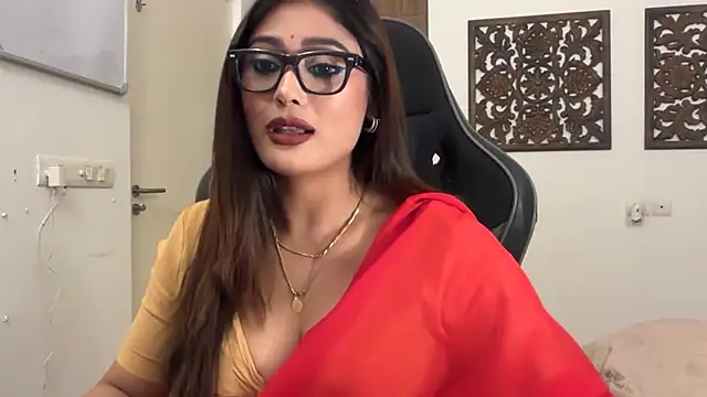 Snapshot of GoddessAnna chatting on November 18, 2025, 6:00 pm GoddessAnna online show from November 18, 2025, 6:00 pm