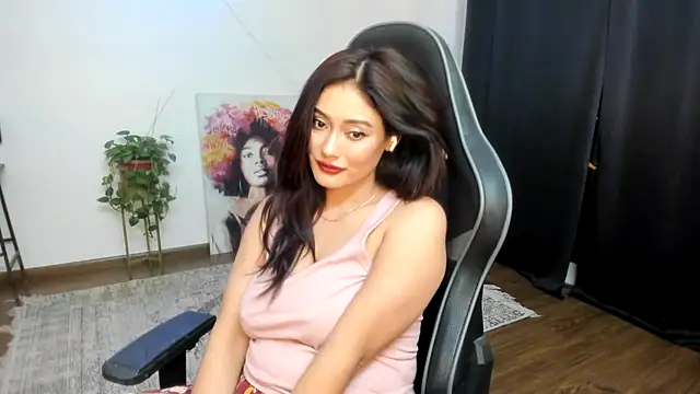 Snapshot of GoddessAnna chatting on March 6, 2025, 7:54 pm GoddessAnna online show from March 6, 2025, 7:54 pm