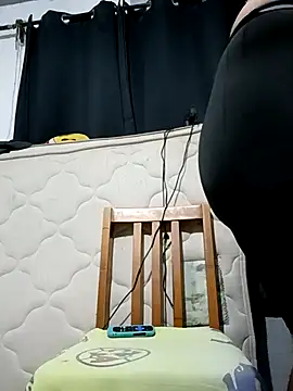 Palanquita4 online show from April 12, 2026, 1:03 pm