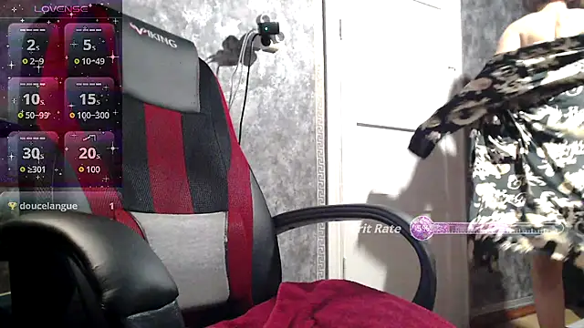 Snapshot of womanstrong78 chatting on November 8, 2025, 3:48 pm womanstrong78 online show from November 8, 2025, 3:48 pm