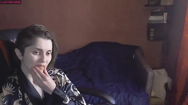 Snapshot of womanstrong78 chatting on March 12, 2025, 11:32 am womanstrong78 online show from March 12, 2025, 11:32 am