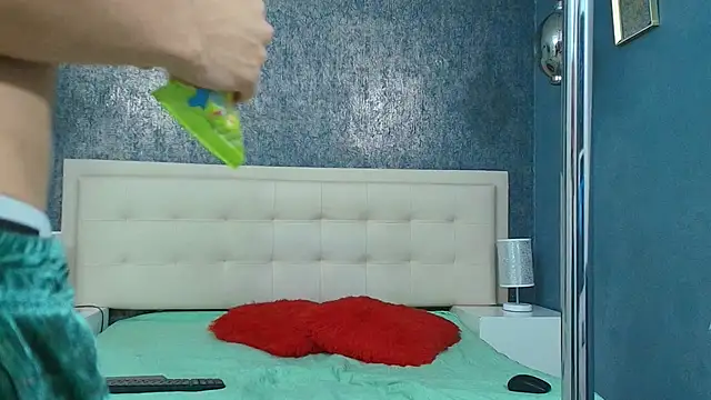 Snapshot of Erick_Zhimerman chatting on November 14, 2025, 5:00 am Erick Zhimerman online show from November 14, 2025, 5:00 am