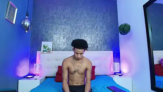 Snapshot of Erick_Zhimerman chatting on March 21, 2025, 4:06 am Erick Zhimerman online show from March 21, 2025, 4:06 am