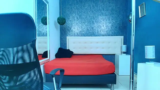 Snapshot of Erick_Zhimerman chatting on October 5, 2025, 3:41 am Erick Zhimerman online show from October 5, 2025, 3:41 am