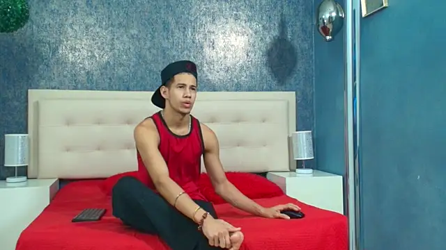 Snapshot of Erick_Zhimerman chatting on November 24, 2025, 7:47 pm Erick Zhimerman online show from November 24, 2025, 7:47 pm