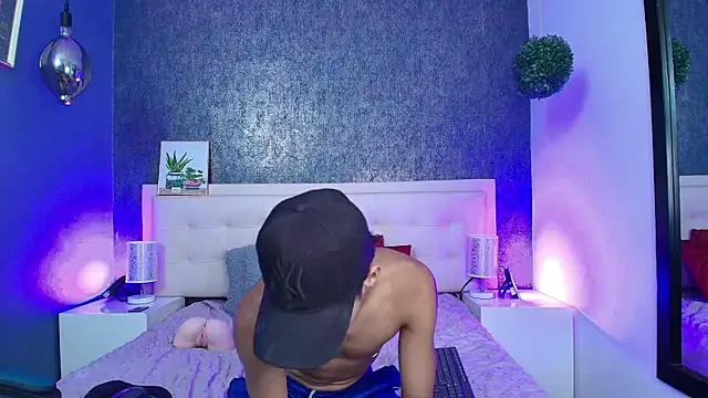 Snapshot of Erick_Zhimerman chatting on March 13, 2025, 7:42 am Erick Zhimerman online show from March 13, 2025, 7:42 am