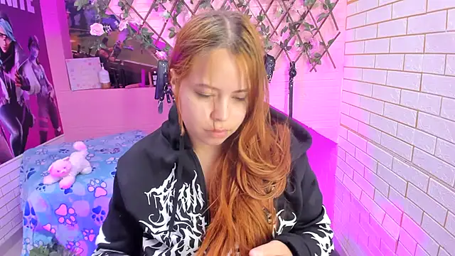 marcellaa303av online show from July 9, 2026, 11:37 pm