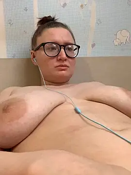 Charlotteeroseee online show from October 28, 2025, 3:29 am