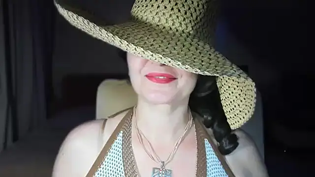 Snapshot of WitchBlueRose chatting on November 8, 2025, 8:34 pm WitchBlueRose online show from November 8, 2025, 8:34 pm