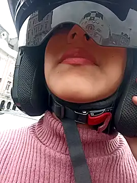 Snapshot of PequeArely chatting on December 14, 2024, 5:58 pm PequeArely online show from December 14, 2024, 5:58 pm