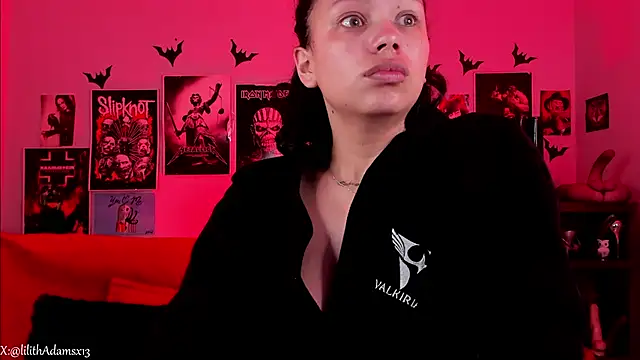 lilith-deveraux online show from April 15, 2026, 3:05 pm