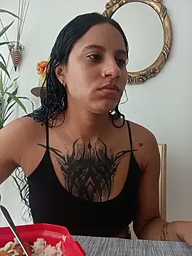 Snapshot of Karii-R chatting on May 16, 2026, 3:55 pm Karii-R online show from May 16, 2026, 3:55 pm