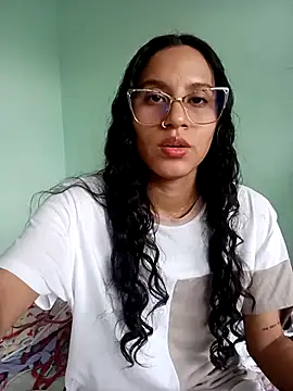 Karii-R online show from February 21, 2026, 4:31 pm