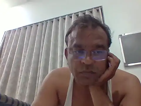 Snapshot of nupa230780 chatting on June 7, 2026, 4:56 pm nupa230780 online show from June 7, 2026, 4:56 pm