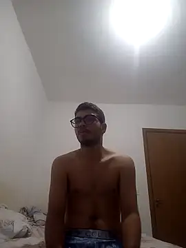 Snapshot of Edwardsky000 chatting on December 4, 2024, 4:48 am Edwardsky000 online show from December 4, 2024, 4:48 am