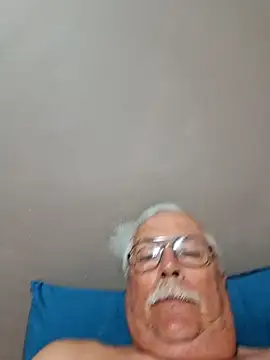 Snapshot of NawtyB1965 chatting on January 11, 2026, 4:41 am NawtyB1965 online show from January 11, 2026, 4:41 am