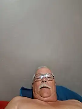 Snapshot of NawtyB1965 chatting on February 4, 2026, 3:56 am NawtyB1965 online show from February 4, 2026, 3:56 am