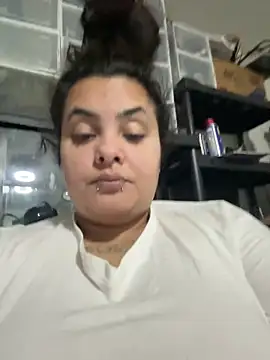 Snapshot of DatBishYouMiss chatting on January 14, 2025, 6:07 pm DatBishYouMiss online show from January 14, 2025, 6:07 pm