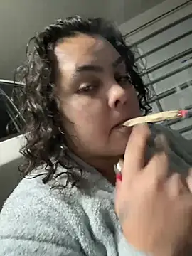 Snapshot of DatBishYouMiss chatting on January 23, 2025, 7:40 pm DatBishYouMiss online show from January 23, 2025, 7:40 pm