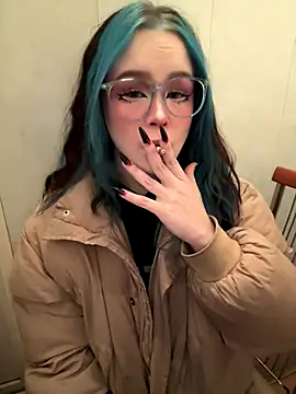 MaddisonHaas online show from December 1, 2025, 11:38 pm