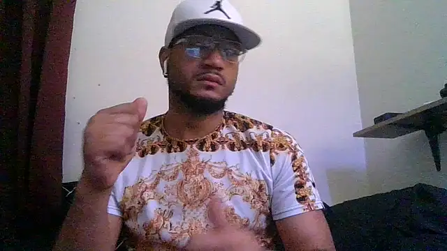 Snapshot of KySir1990 chatting on November 24, 2025, 1:49 am KySir1990 online show from November 24, 2025, 1:49 am