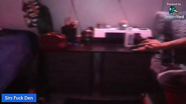 Snapshot of KySir1990 chatting on December 2, 2025, 10:22 pm KySir1990 online show from December 2, 2025, 10:22 pm