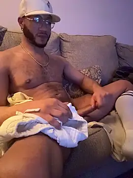 Snapshot of KySir1990 chatting on February 13, 2026, 1:33 pm KySir1990 online show from February 13, 2026, 1:33 pm