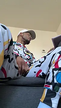 Snapshot of KySir1990 chatting on December 15, 2025, 6:36 pm KySir1990 online show from December 15, 2025, 6:36 pm