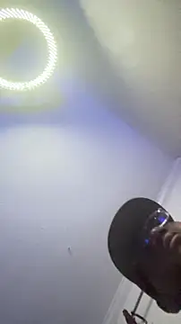 Snapshot of KySir1990 chatting on November 29, 2025, 3:17 am KySir1990 online show from November 29, 2025, 3:17 am