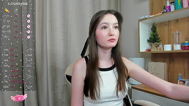 Fairyy Moon online show from February 8, 2025, 11:55 am